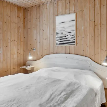 Casa de Férias 3 Bedroom Awesome In Idestrup